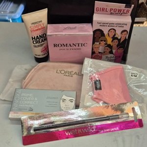 Feminine Gift Pack #003