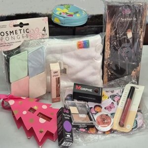 Feminine Gift Pack #009